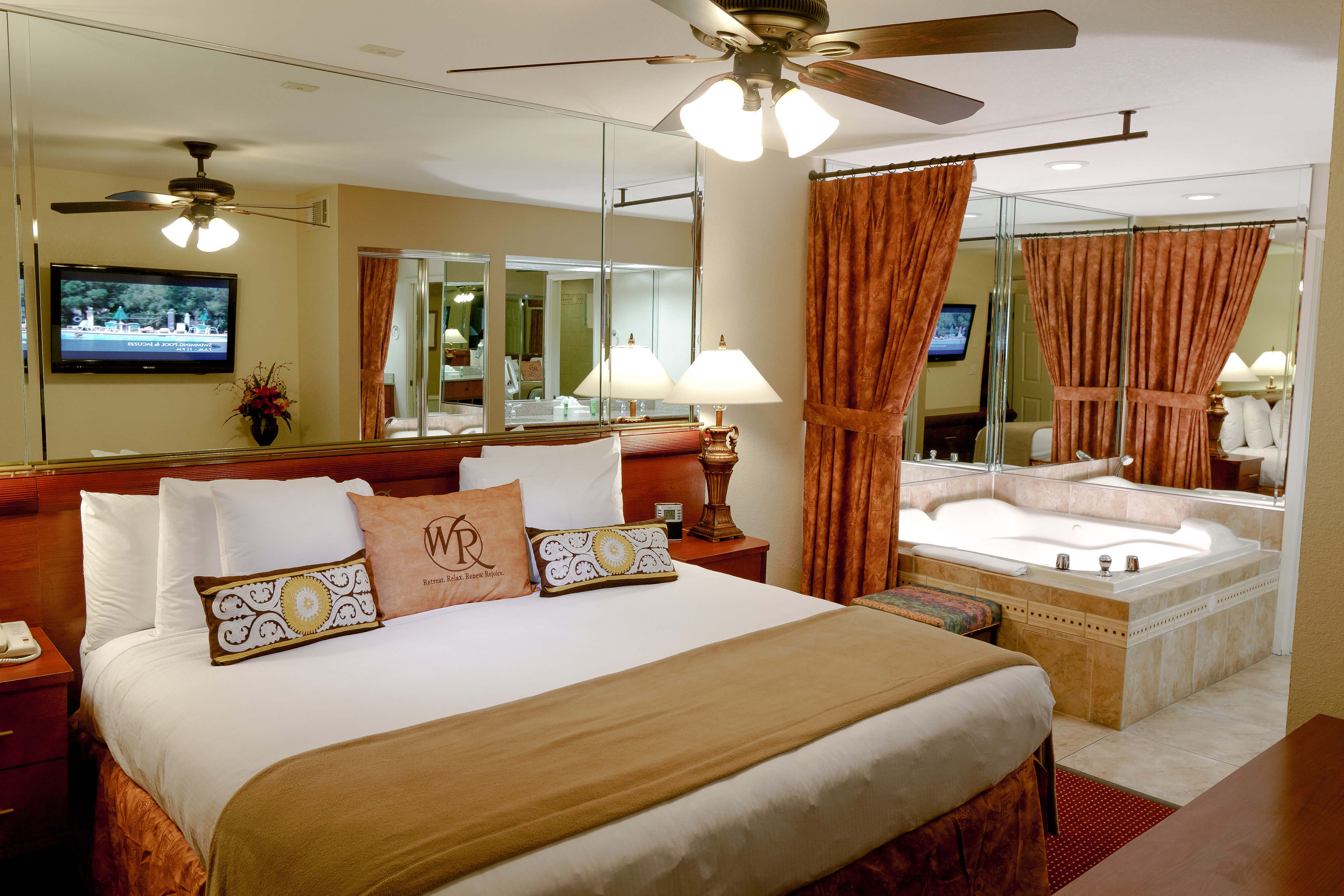 westgate flamingo bay resort distance to mandalay bay