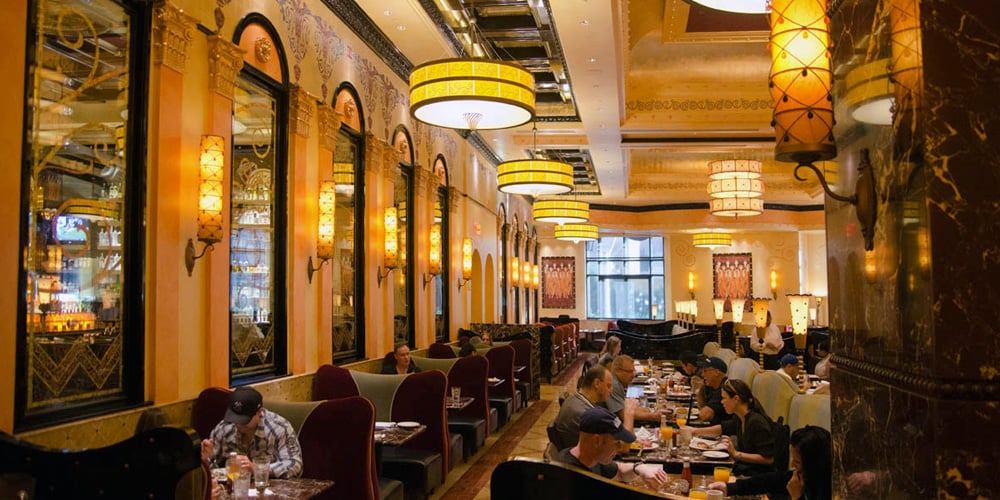 Grand Lux Cafe At Venetian | Things To Do In Las Vegas Nevada