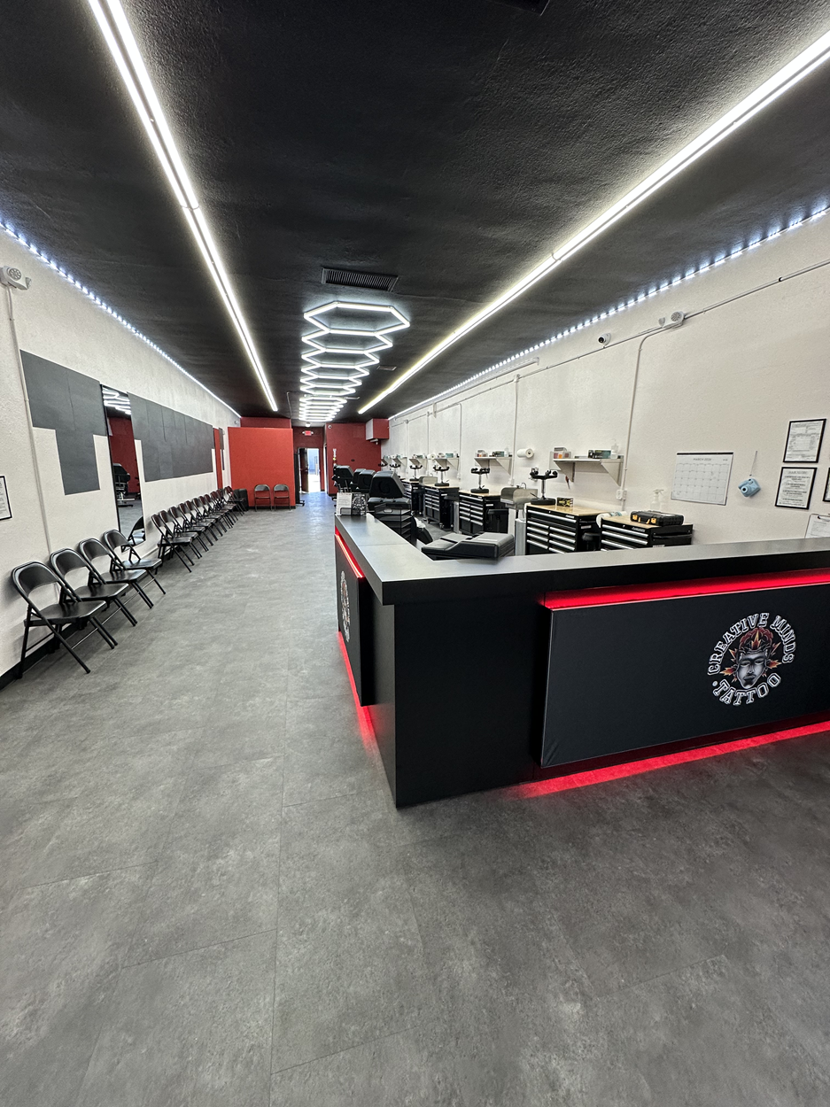 Creative Minds Tattoo - E Charleston Interior