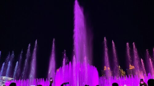 Finding the Best Photo Ops at the Bellagio Light Show Finding the Best Photo Ops at the Bellagio Light Show